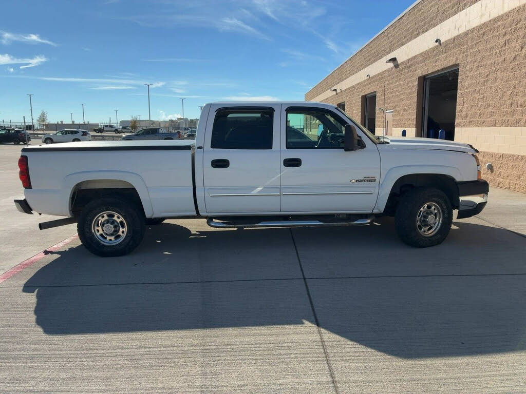 2006 Chevrolet Silverado 2500HD LS Crew Cab RWD