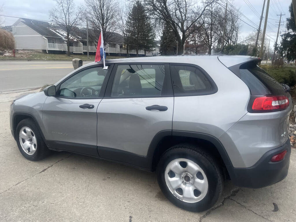 2015 Jeep Cherokee Sport 4WD