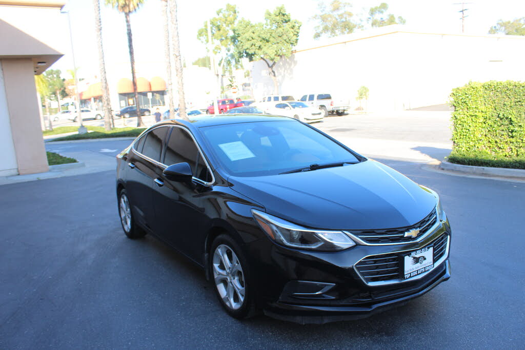 2017 Chevrolet Cruze Premier Sedan FWD