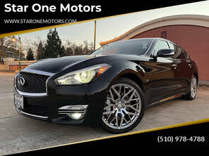 INFINITI Q70L 3.7 RWD