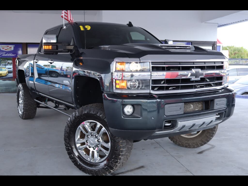 2019 Chevrolet Silverado 2500HD High Country Crew Cab 4WD