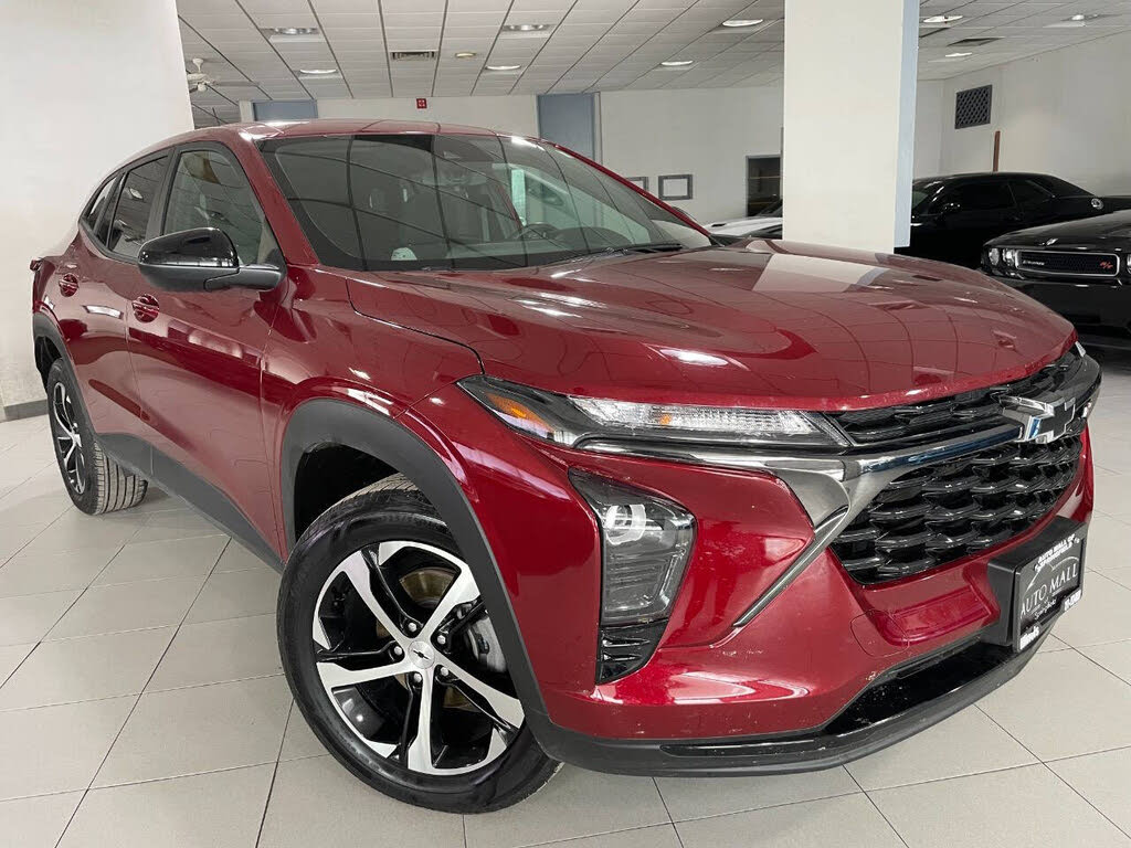 2024 Chevrolet Trax RS with 1RS FWD