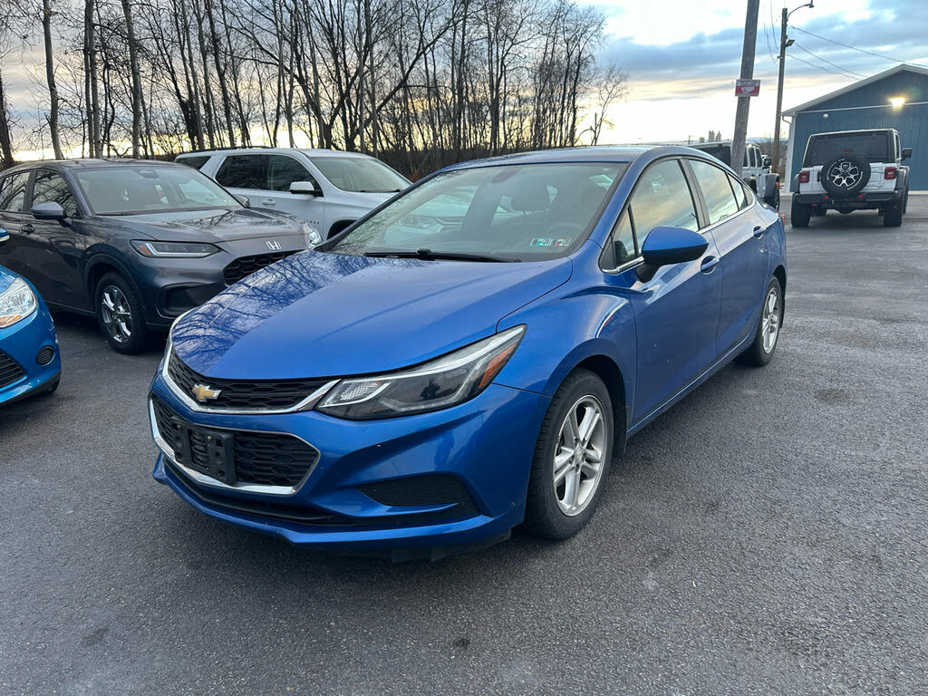 2017 Chevrolet Cruze LT Sedan FWD
