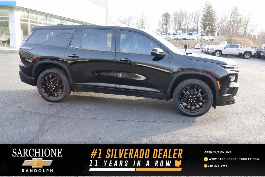 2024 Chevrolet Traverse LS AWD