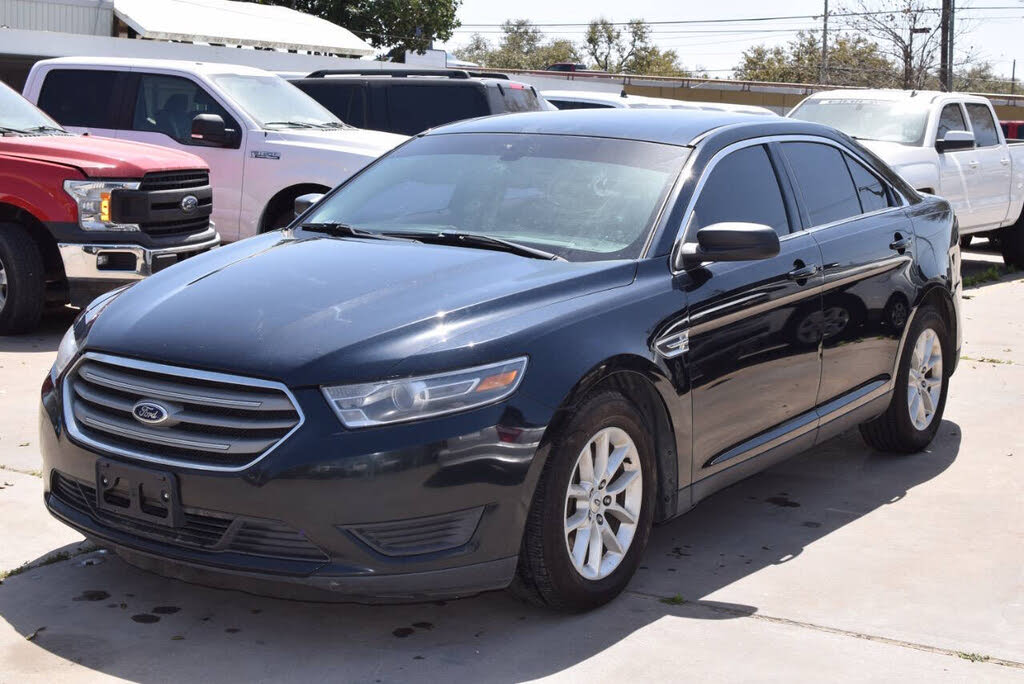 2015 Ford Taurus SE