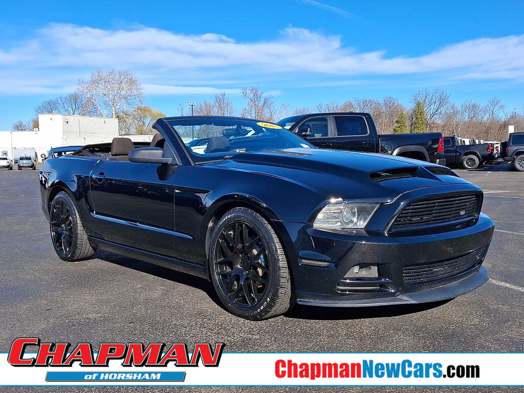 2013 Ford Mustang V6 Convertible RWD