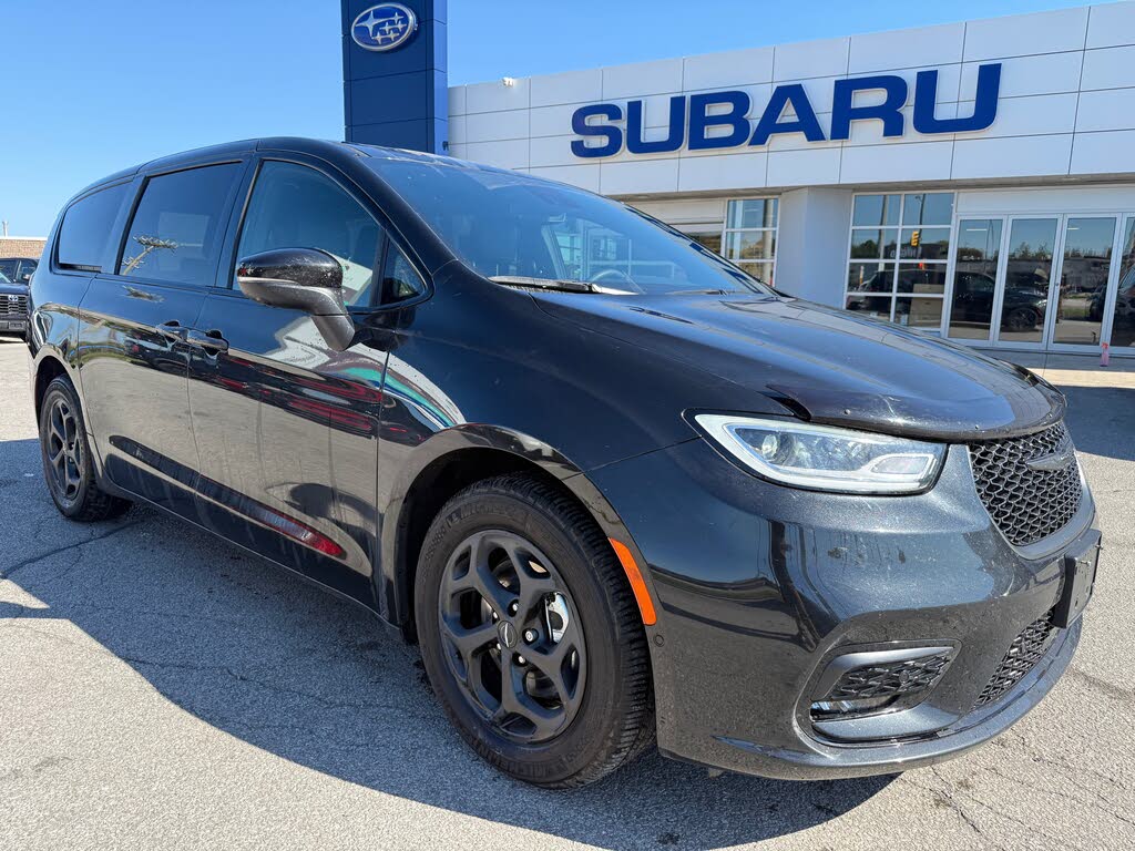 Chrysler Pacifica Hybrid Touring L FWD 2023