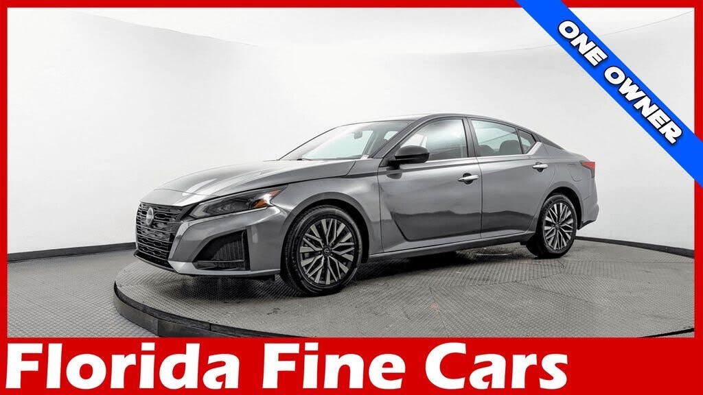 2024 Nissan Altima 2.5 SV FWD