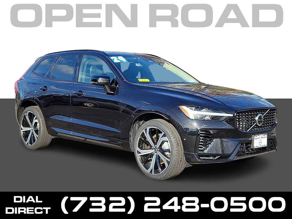 2024 Volvo XC60 Recharge T8 Ultimate Dark Theme eAWD