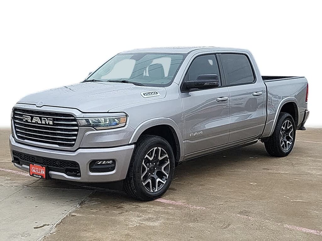 2026 RAM 1500 Laramie Crew Cab 4WD
