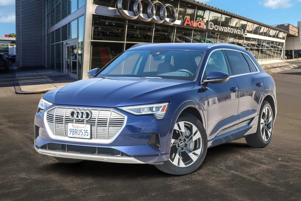 2022 Audi e-tron Premium quattro AWD