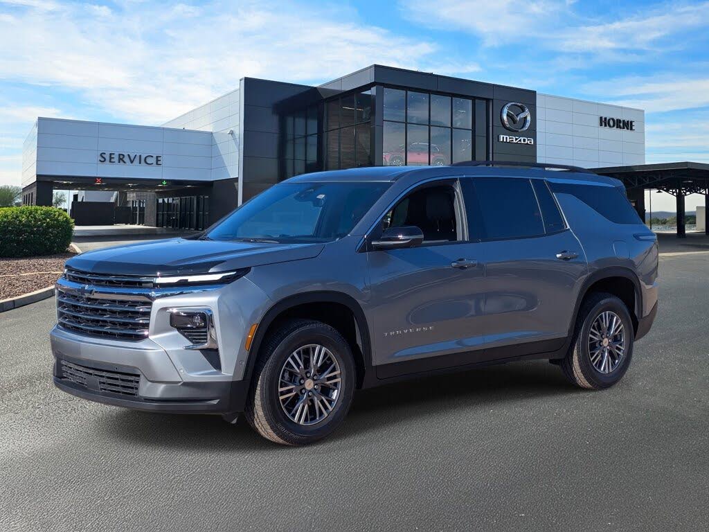 2025 Chevrolet Traverse LT FWD