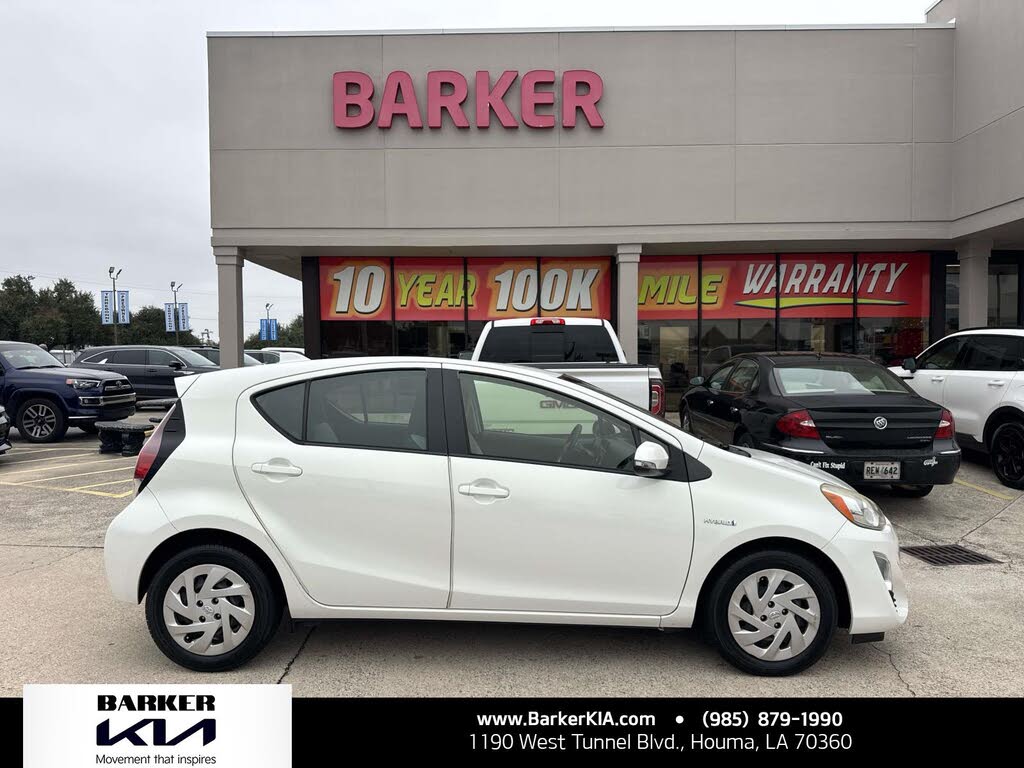 2016 Toyota Prius c One