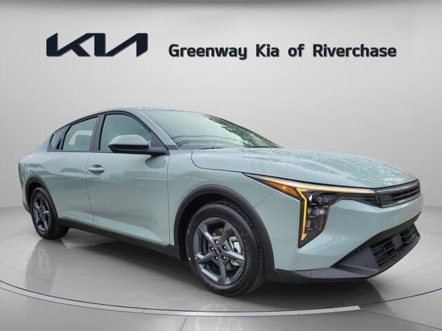 2025 Kia K4 LXS FWD
