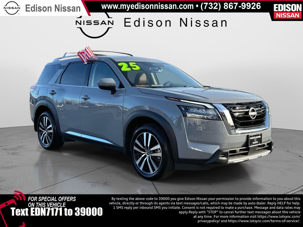 2025 Nissan Pathfinder Platinum 4WD
