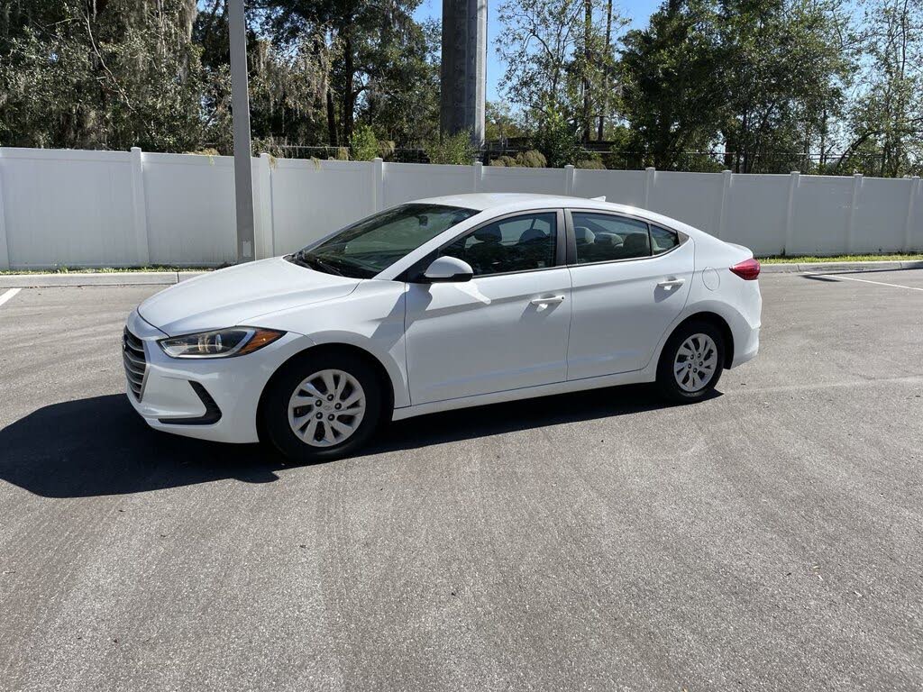 2017 Hyundai Elantra SE FWD