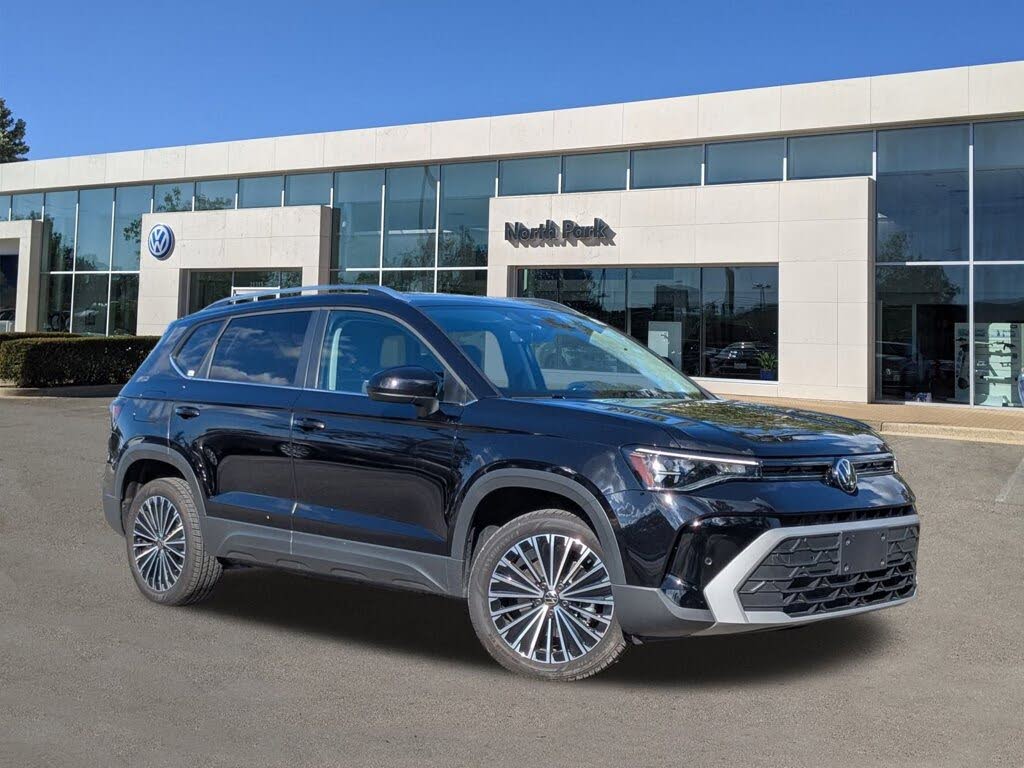 2025 Volkswagen Taos SE FWD