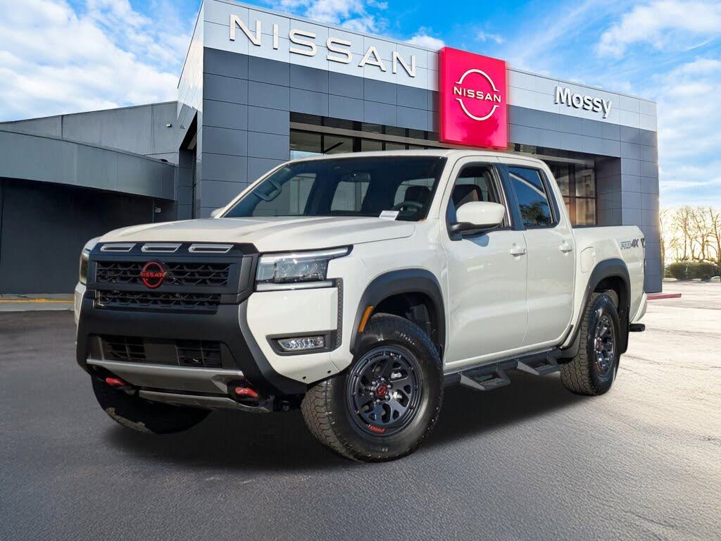 2026 Nissan Frontier PRO-4X Crew Cab 4WD