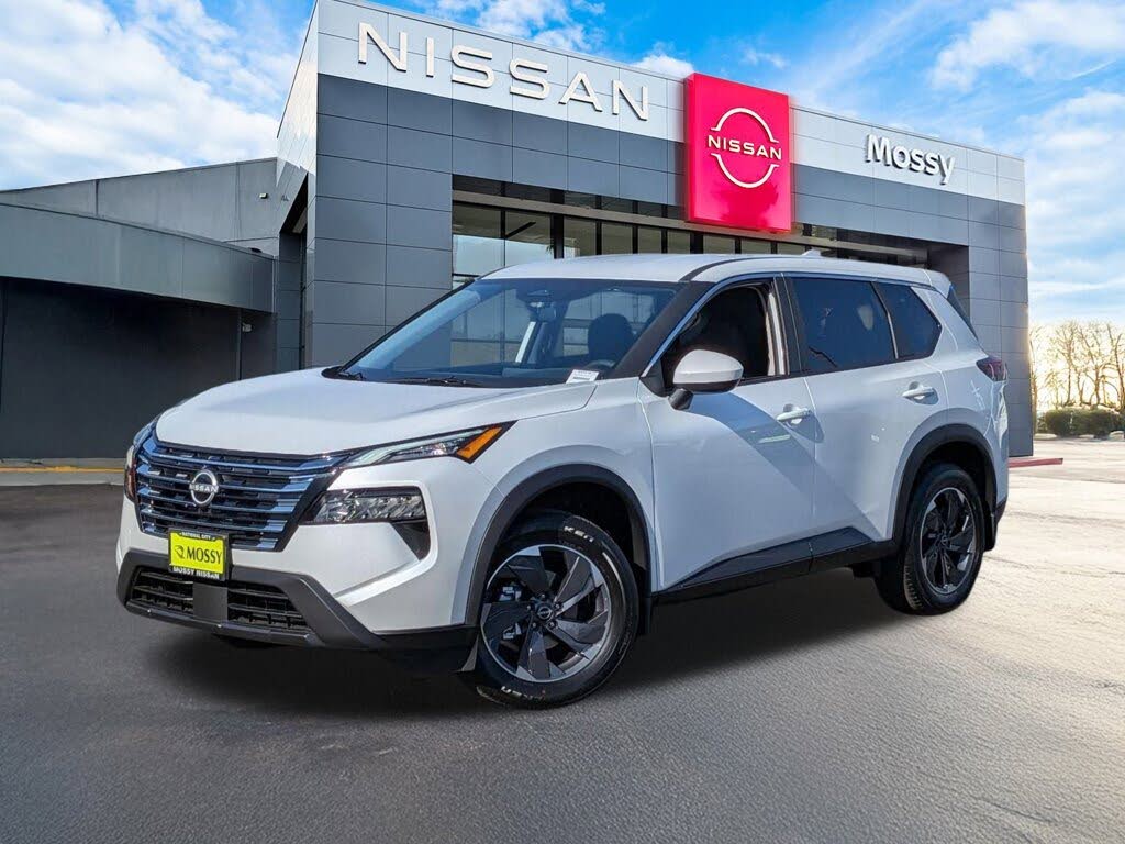 2026 Nissan Rogue SV FWD