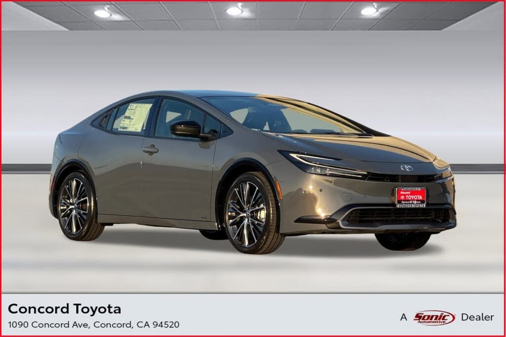 2026 Toyota Prius LE AWD