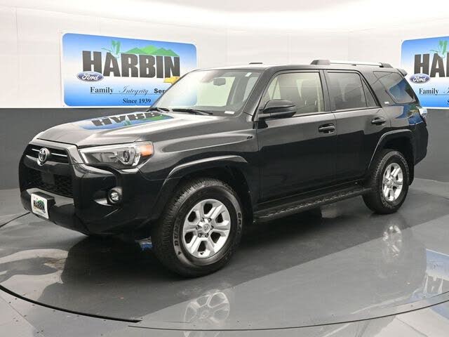 2024 Toyota 4Runner SR5 4WD