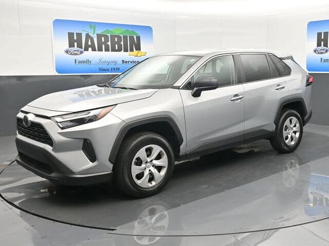 2024 Toyota RAV4 LE FWD