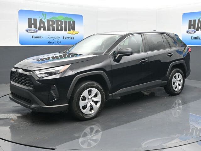 2024 Toyota RAV4 LE FWD