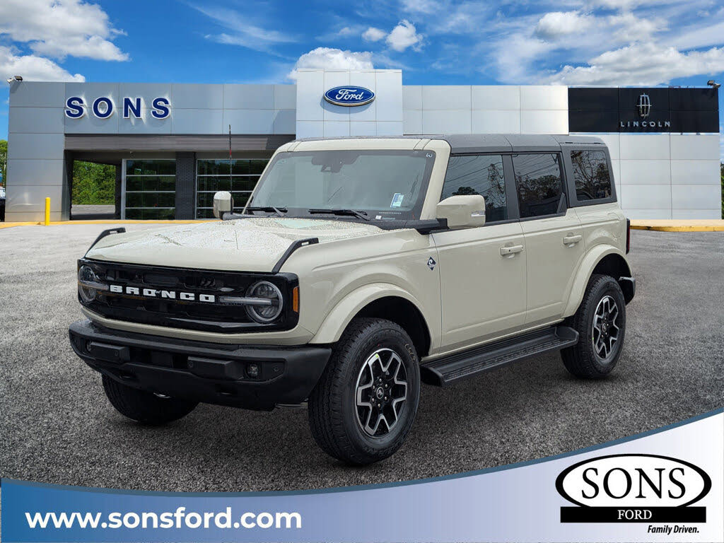 2025 Ford Bronco Outer Banks 4-Door 4WD