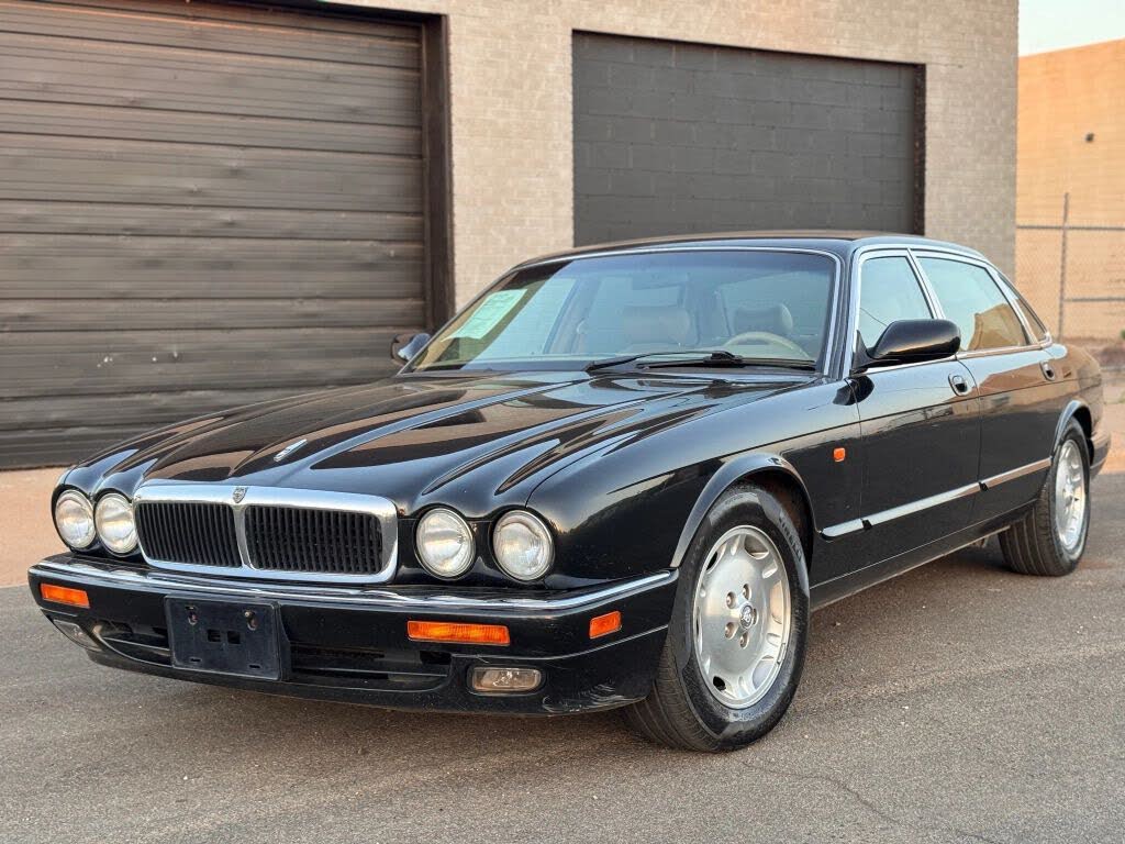 1997 Jaguar XJ-Series XJ6 RWD