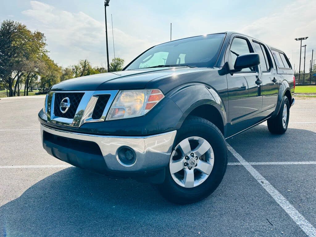 2011 Nissan Frontier SV Crew Cab