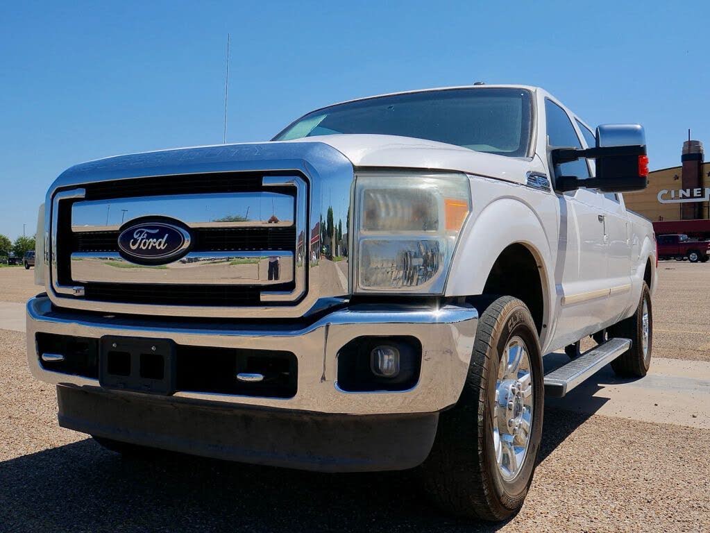 2013 Ford F-250 Super Duty Lariat Crew Cab 4WD