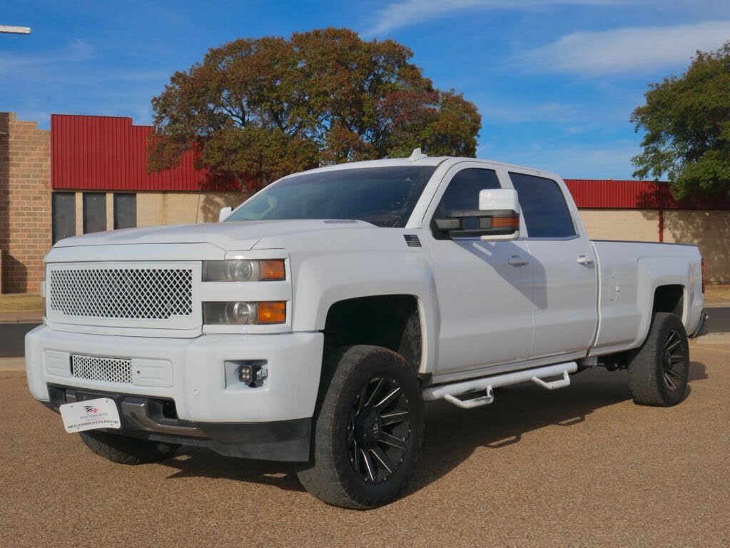2015 Chevrolet Silverado 3500HD High Country Crew Cab LB 4WD