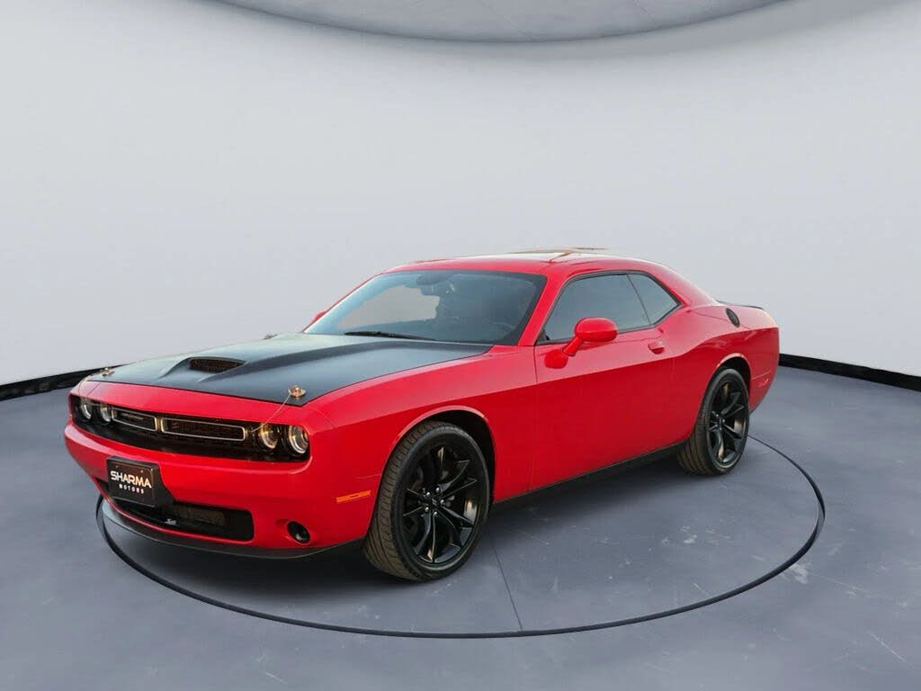 2016 Dodge Challenger SXT RWD