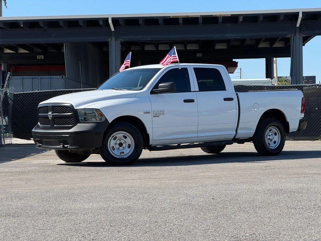 2019 RAM 1500 Classic Tradesman Crew Cab 4WD
