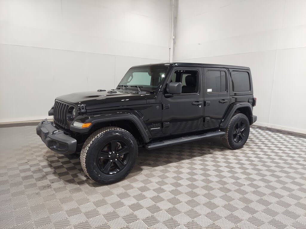 2023 Jeep Wrangler Sahara Altitude 4-Door 4WD
