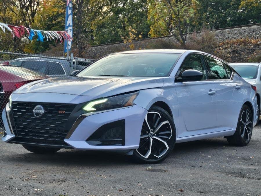 2024 Nissan Altima 2.5 SR FWD