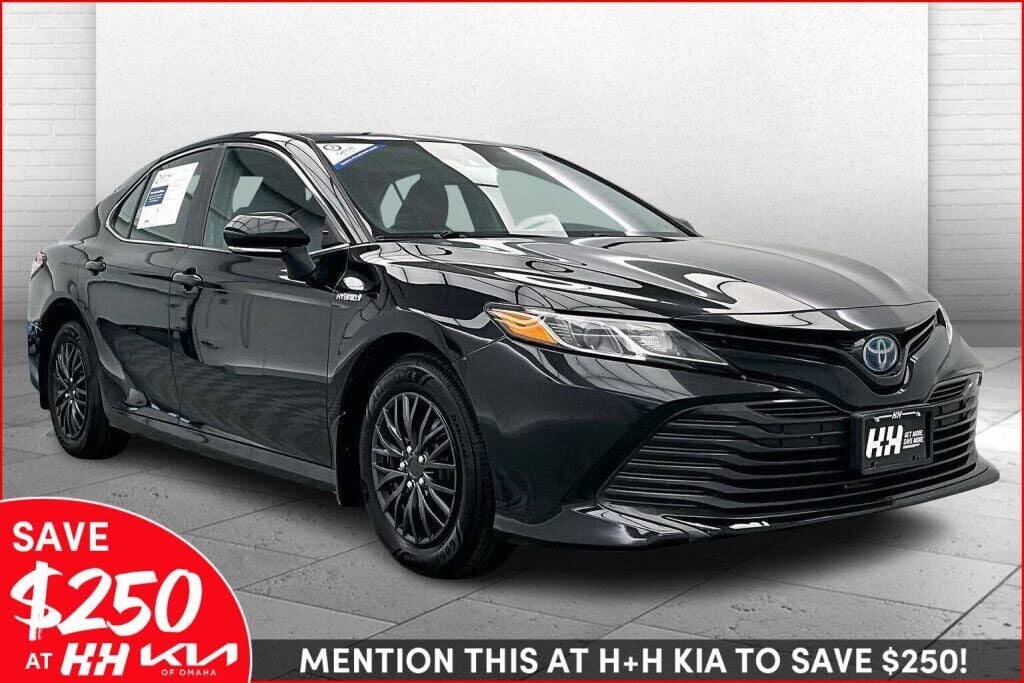 2020 Toyota Camry Hybrid LE FWD