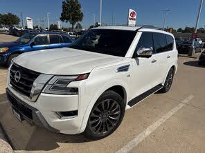 Nissan Armada Platinum RWD