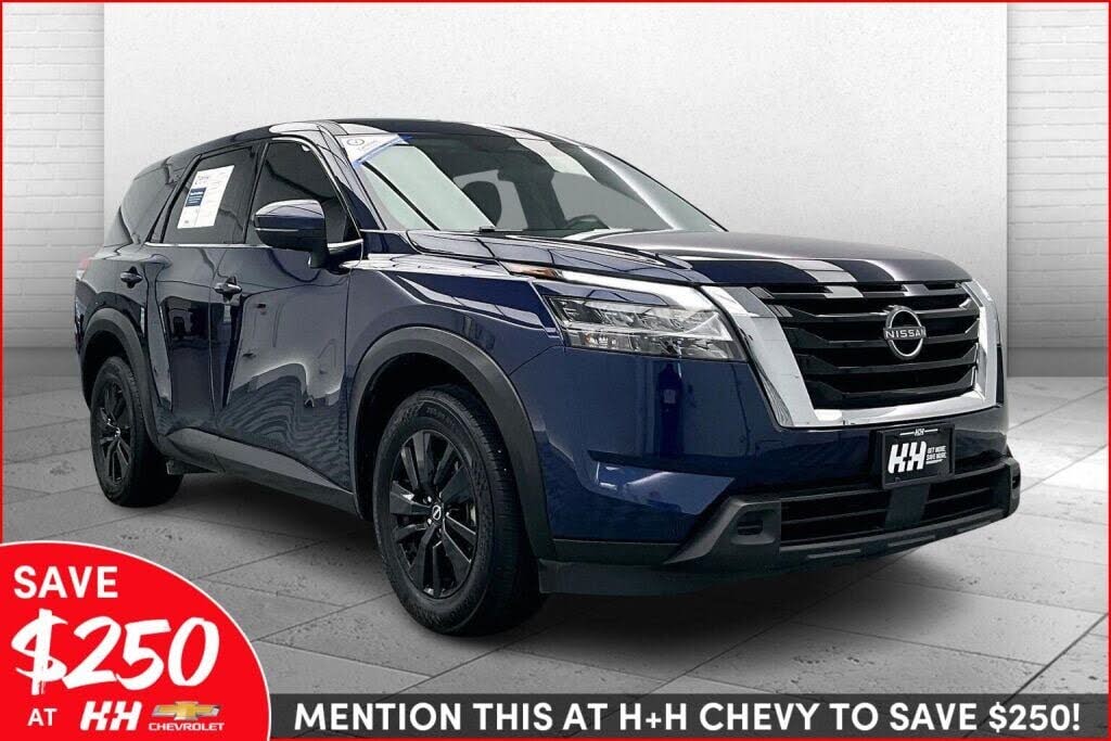 2022 Nissan Pathfinder S 4WD