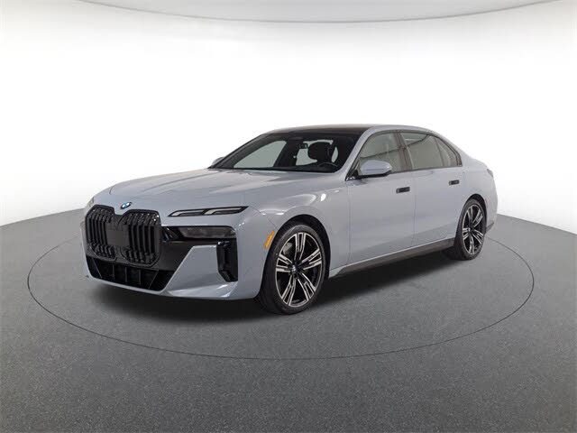 2023 BMW 7 Series 740i RWD