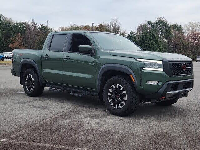 2023 Nissan Frontier PRO-4X Crew Cab 4WD