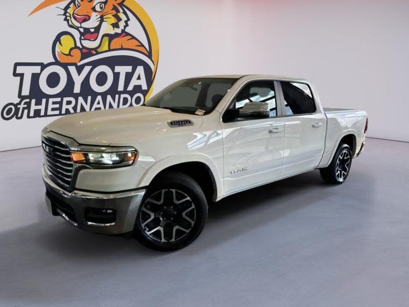 2025 RAM 1500 Laramie Crew Cab 4WD