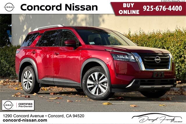 2023 Nissan Pathfinder SL FWD