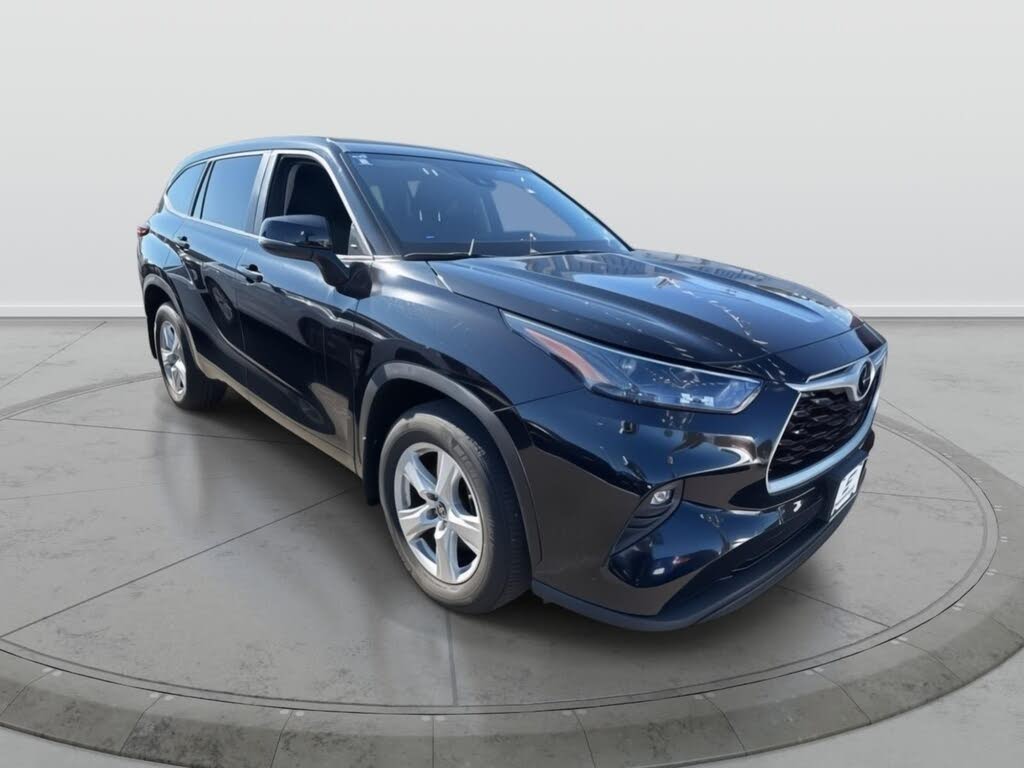 2023 Toyota Highlander LE AWD