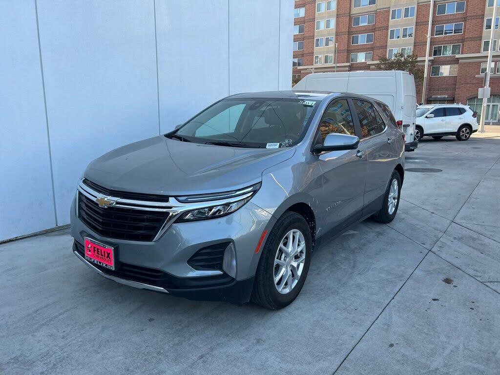 2024 Chevrolet Equinox LT FWD with 1LT