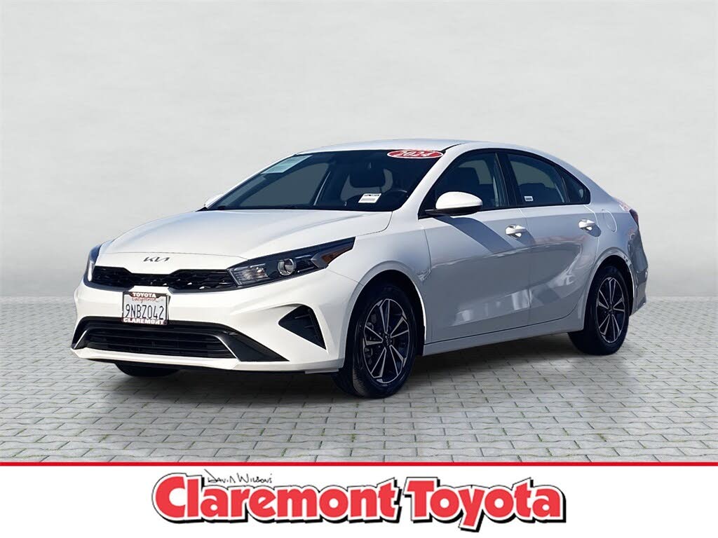 2024 Kia Forte LXS FWD