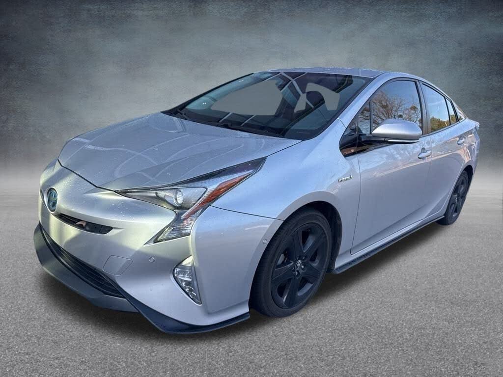 2017 Toyota Prius Three Touring FWD