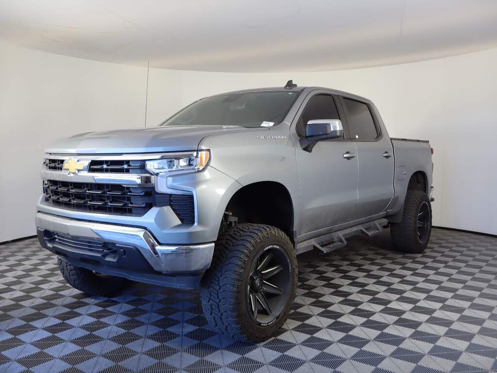 2023 Chevrolet Silverado 1500 LT Crew Cab 4WD