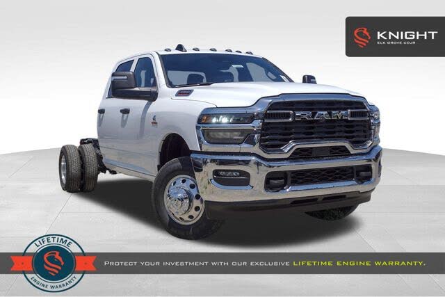 2025 RAM 3500 Chassis Tradesman Crew Cab LB DRW 4WD
