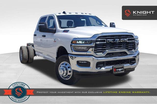 2025 RAM 3500 Chassis Tradesman Crew Cab LB DRW 4WD